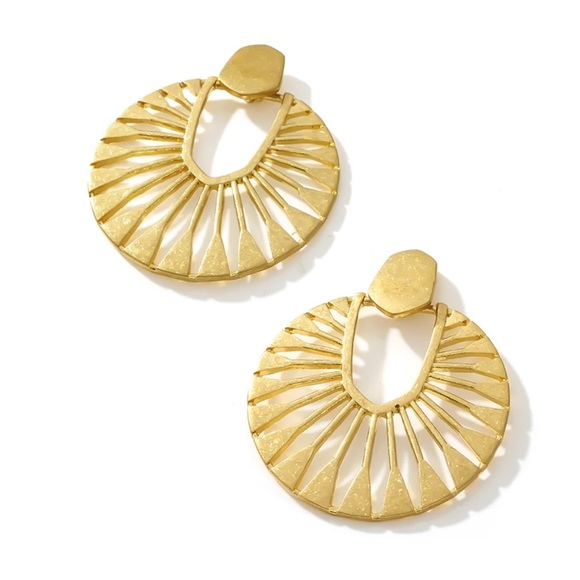 NEW 🌸 Gold Windmill Round Post Statement Earrings - Picture 3 of 3